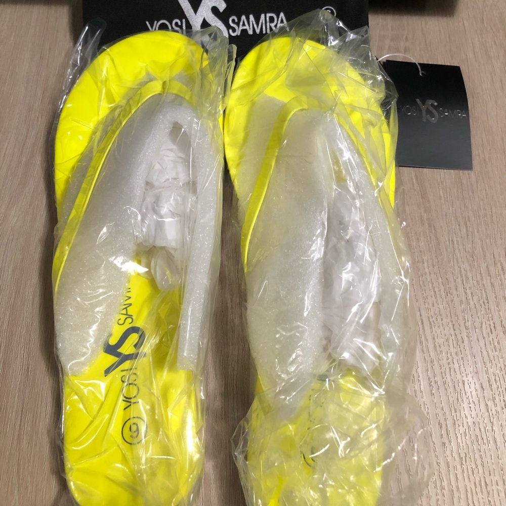 Yosi Samra patent sandal color neon yellow brand new